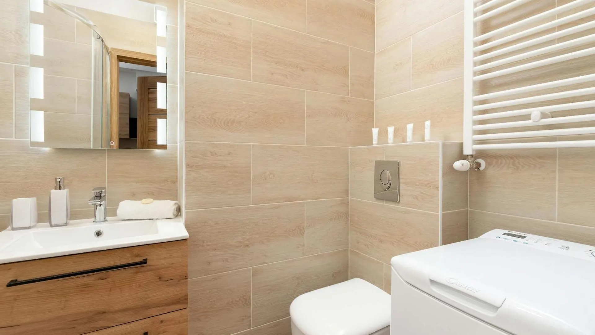 Studio Pet-Friendly Near Motlawa River In Gdansk By Noclegi Renters 0*,