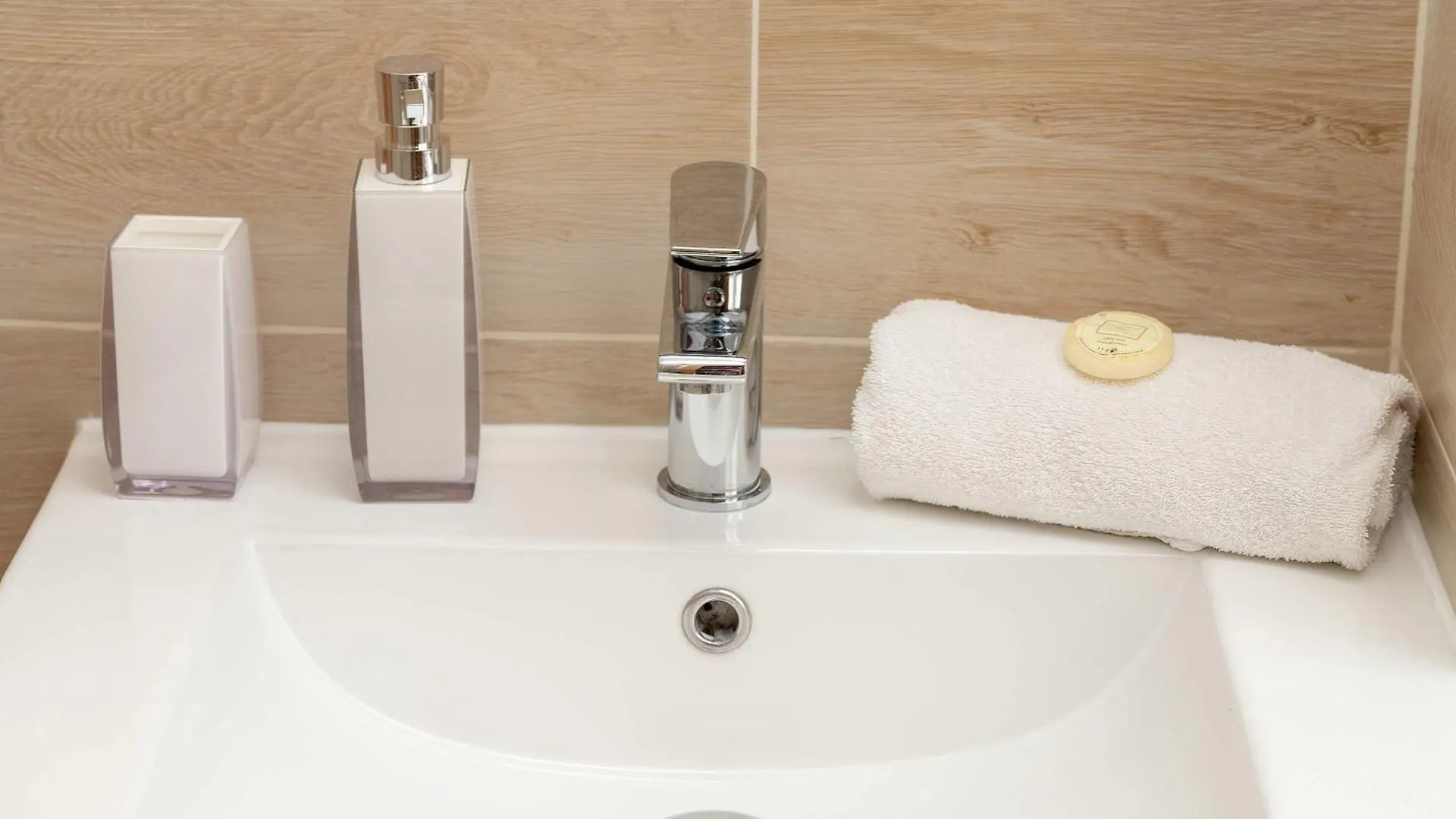 Studio Pet-Friendly Near Motlawa River In Gdansk By Noclegi Renters