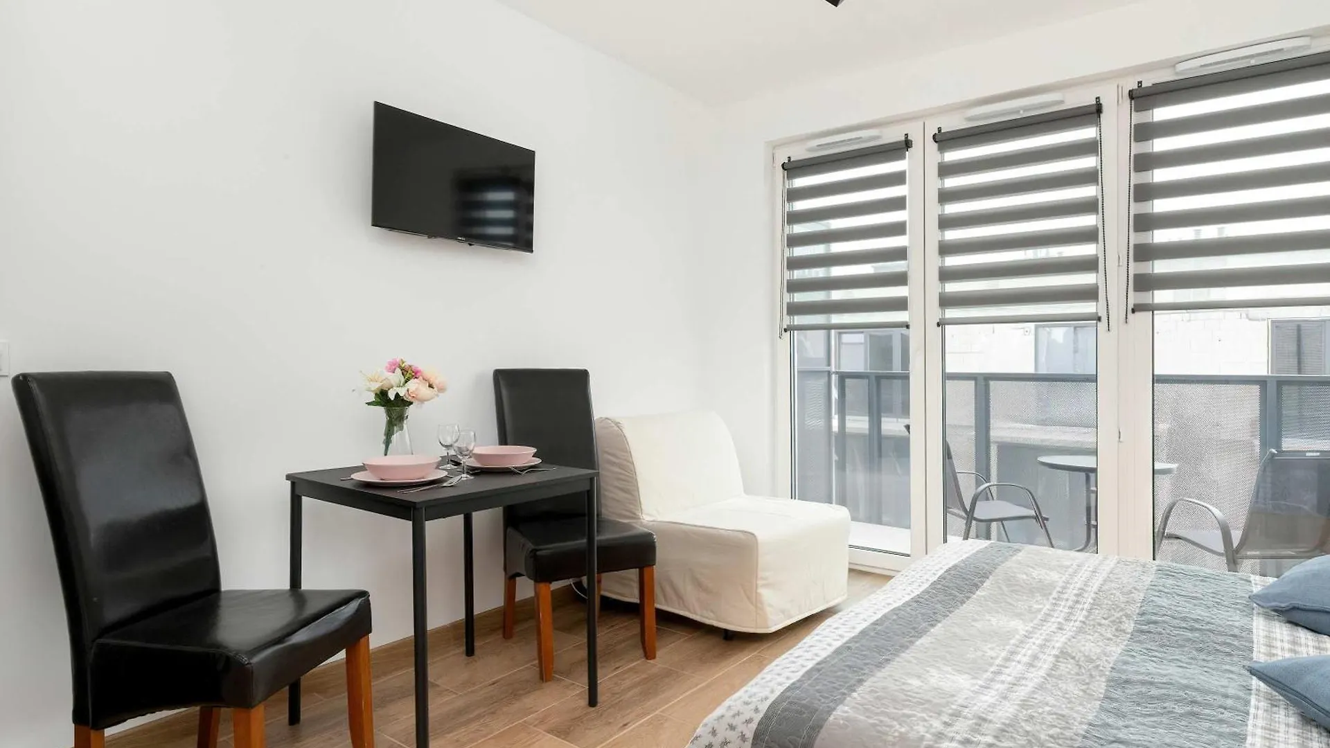 Studio Pet-Friendly Near Motlawa River In Gdansk By Noclegi Renters 0*,