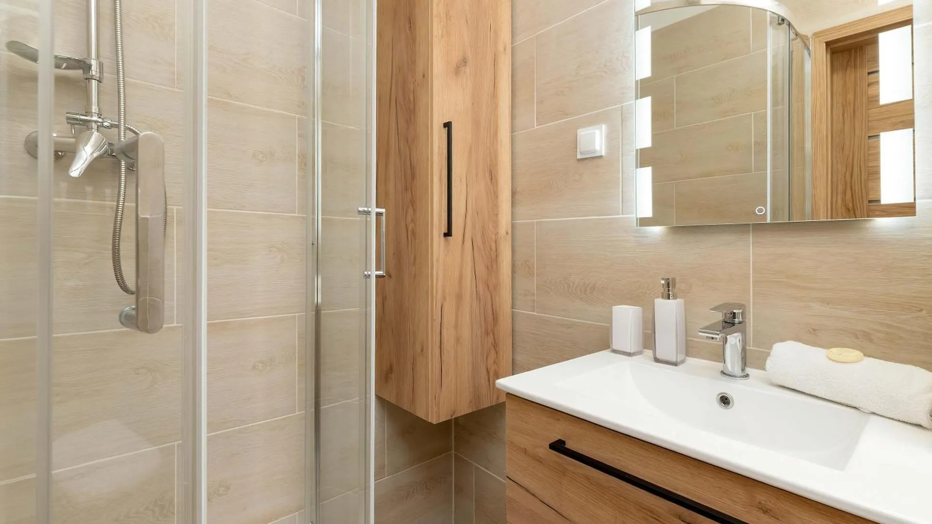 Apartment Studio Pet-Friendly Near Motlawa River In Gdansk By Noclegi Renters